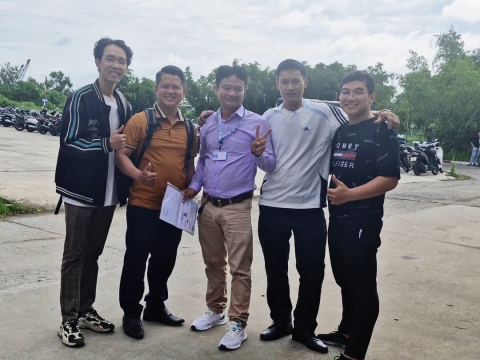 Nhóm tót nghiệp 16/7/24